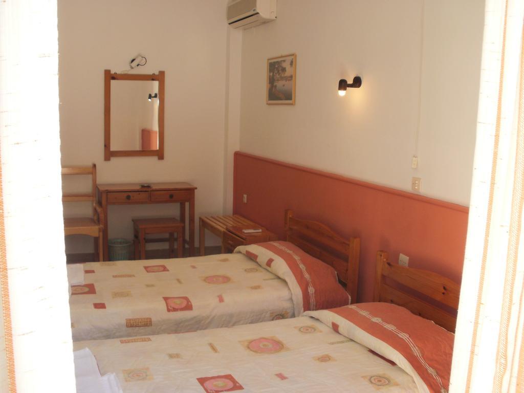 Skevoulis Studios Benitses  Zimmer foto