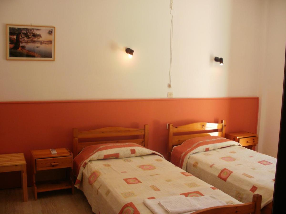 Skevoulis Studios Benitses  Zimmer foto